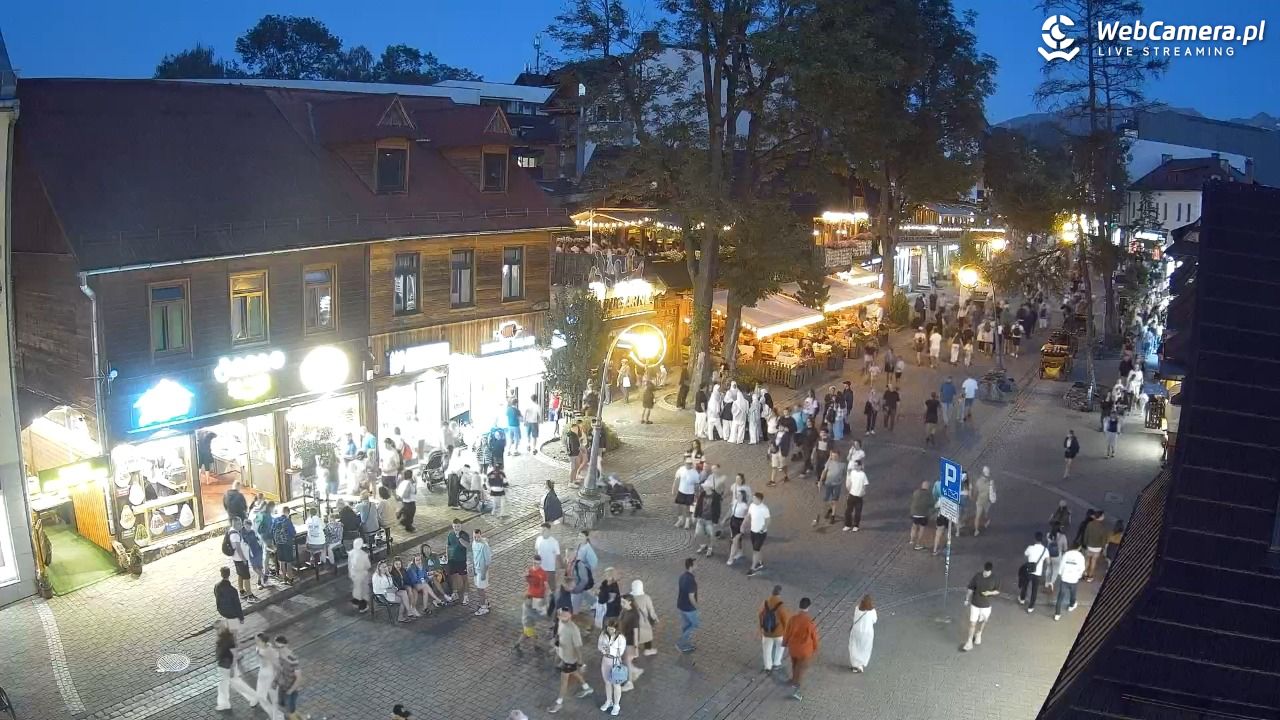 Krupówki Dolne - widok na deptak - 14 sierpień 2026, 20:29