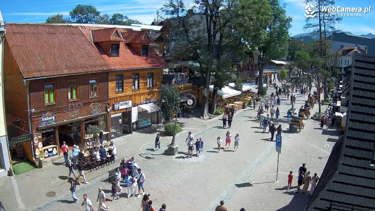 Krupówki Dolne - widok na deptak - 13 sierpień 2026, 13:15