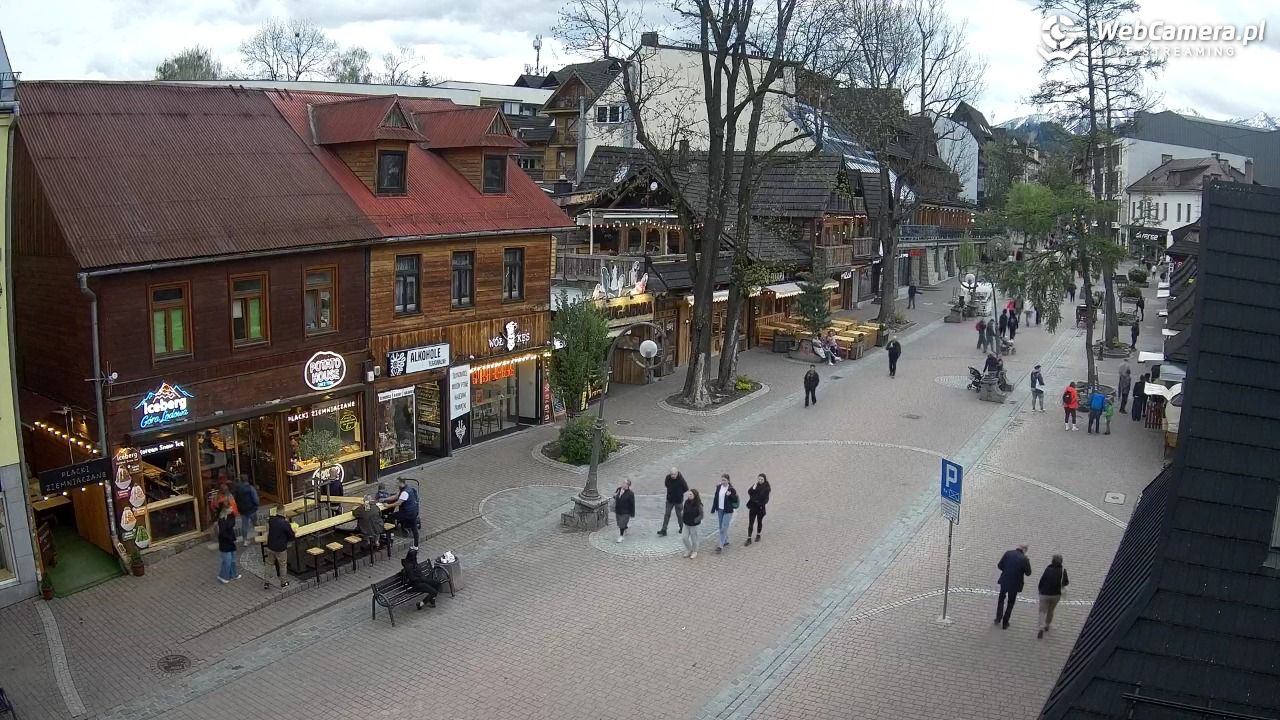 Krupówki Dolne - widok na deptak - 15 maj 2026, 18:45