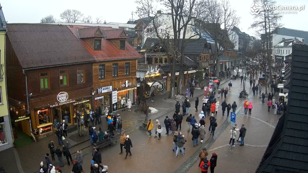 Krupówki Dolne - widok na deptak - 07 luty 2026, 12:48