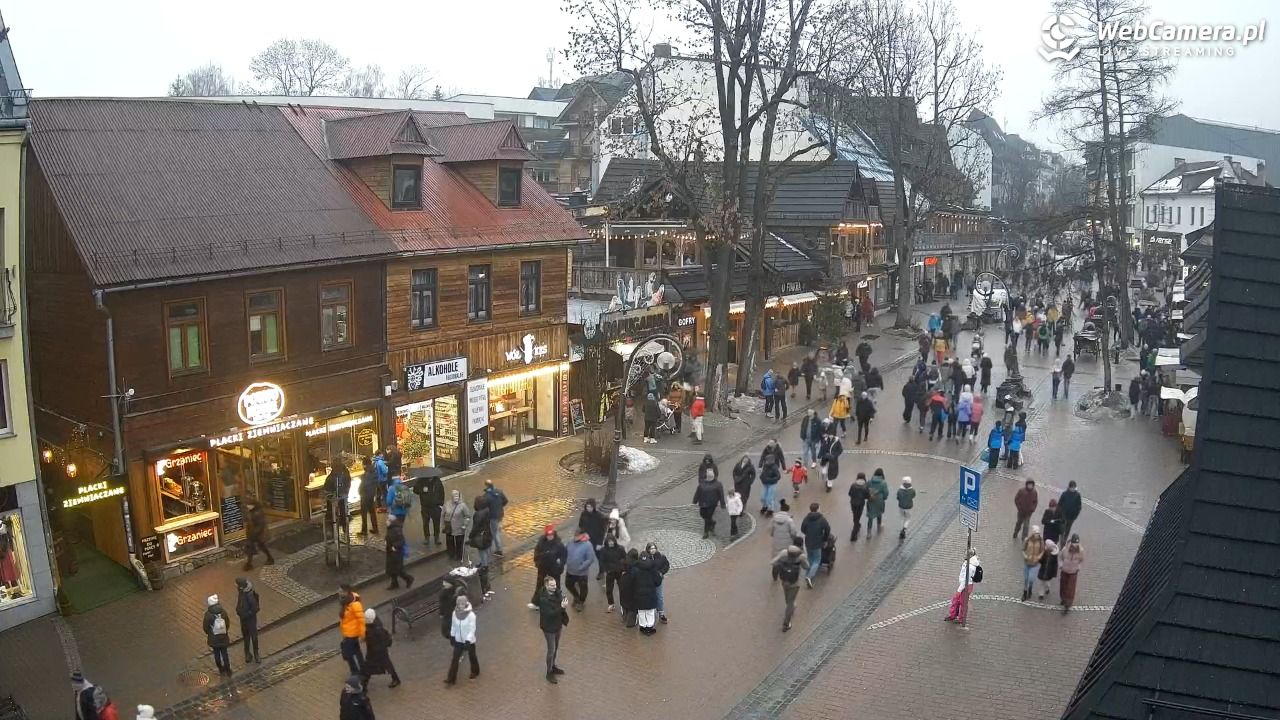 Krupówki Dolne - widok na deptak - 07 luty 2026, 15:23