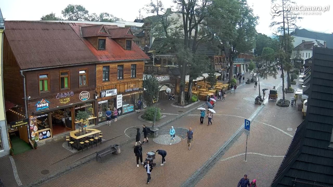 Krupówki Dolne - widok na deptak - 22 czerwiec 2026, 15:46