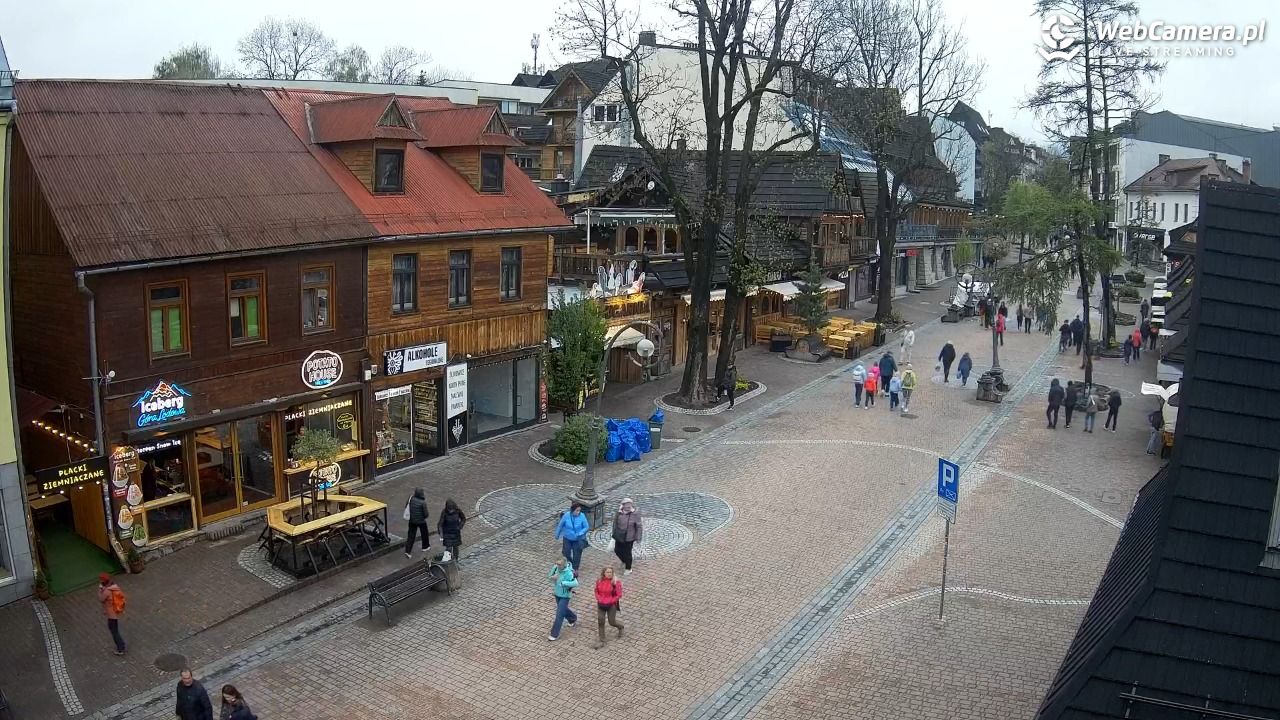 Krupówki Dolne - widok na deptak - 17 maj 2026, 14:43
