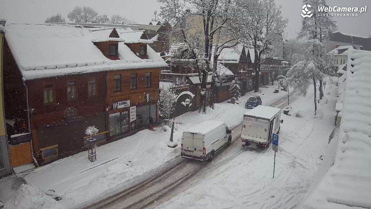 Krupówki Dolne - widok na deptak - 31 marzec 2026, 08:34