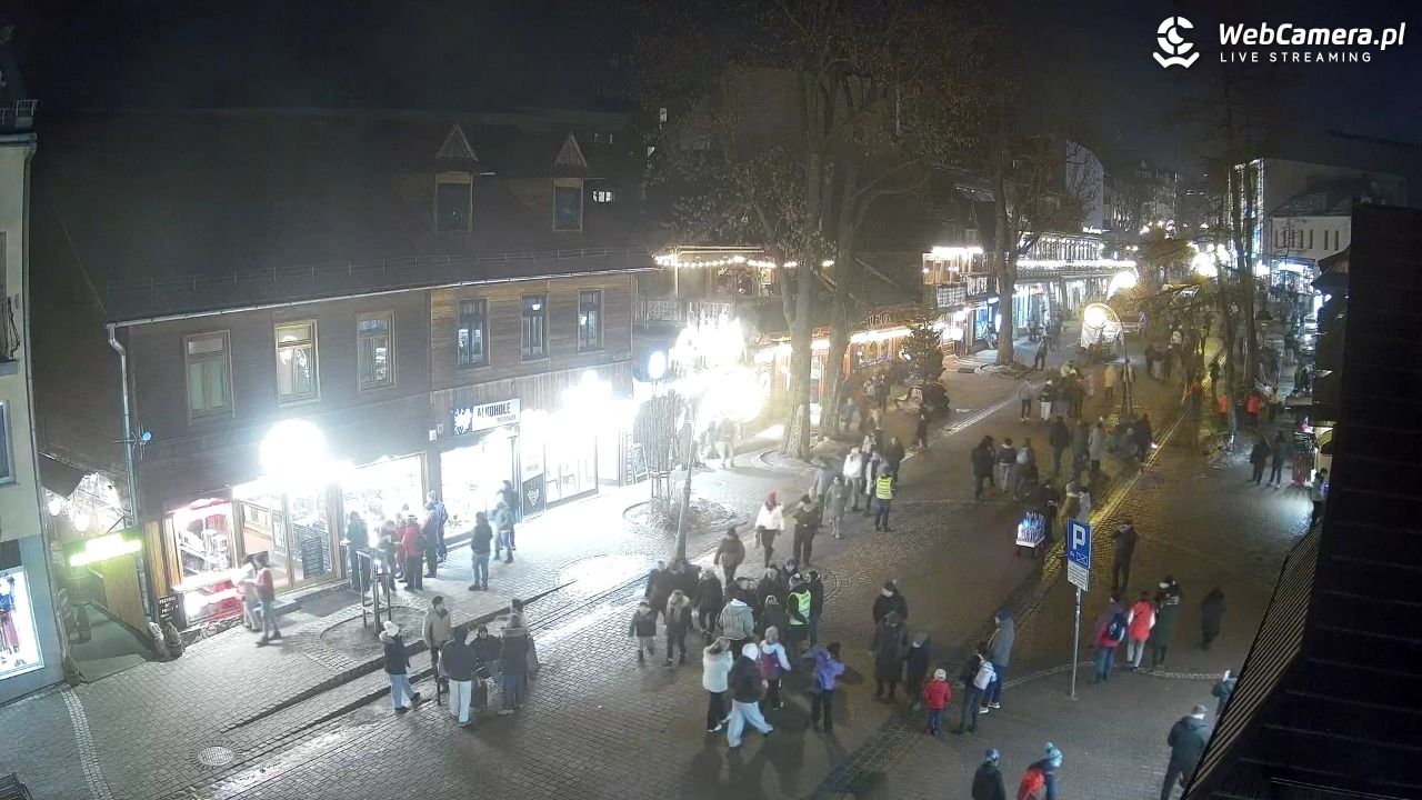 Krupówki Dolne - widok na deptak - 06 luty 2026, 19:22