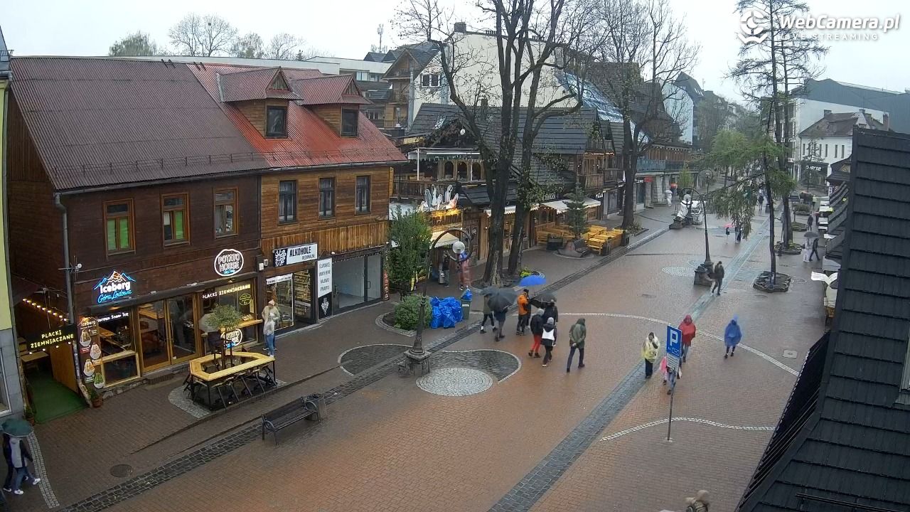 Krupówki Dolne - widok na deptak - 17 maj 2026, 12:07