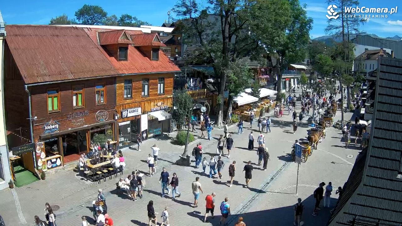 Krupówki Dolne - widok na deptak - 13 sierpień 2026, 14:29