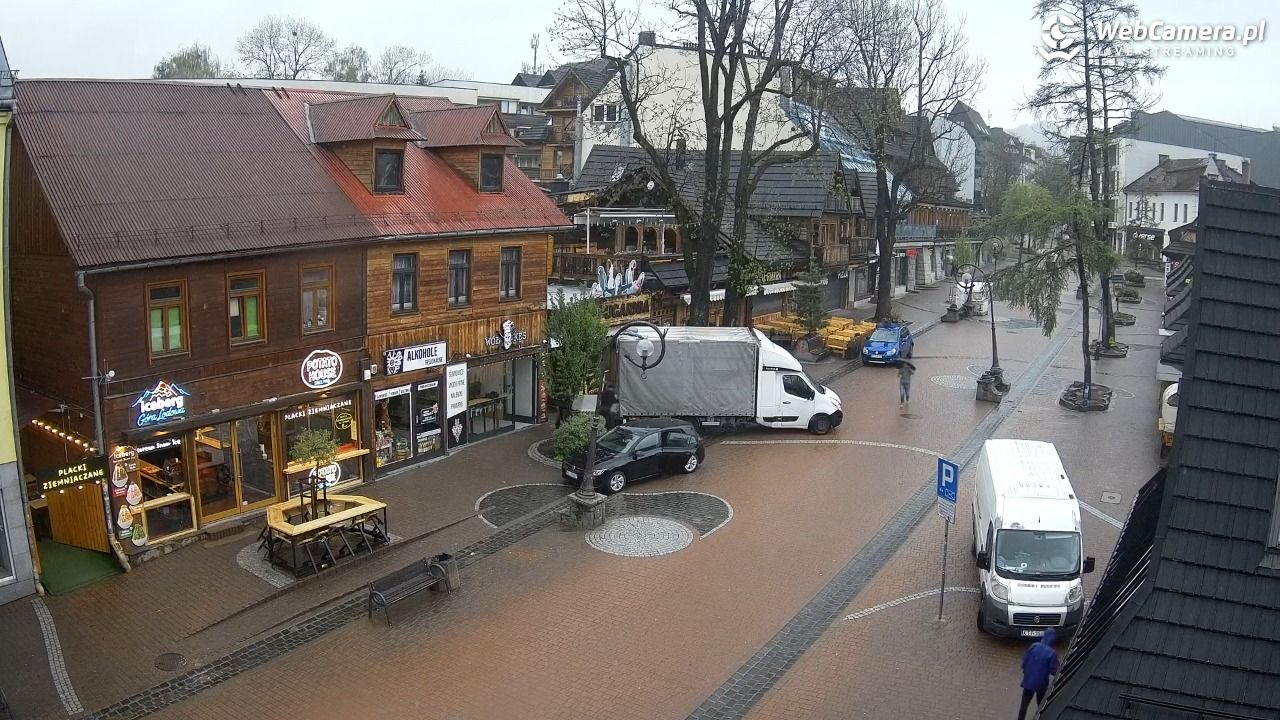 Krupówki Dolne - widok na deptak - 17 maj 2026, 08:08