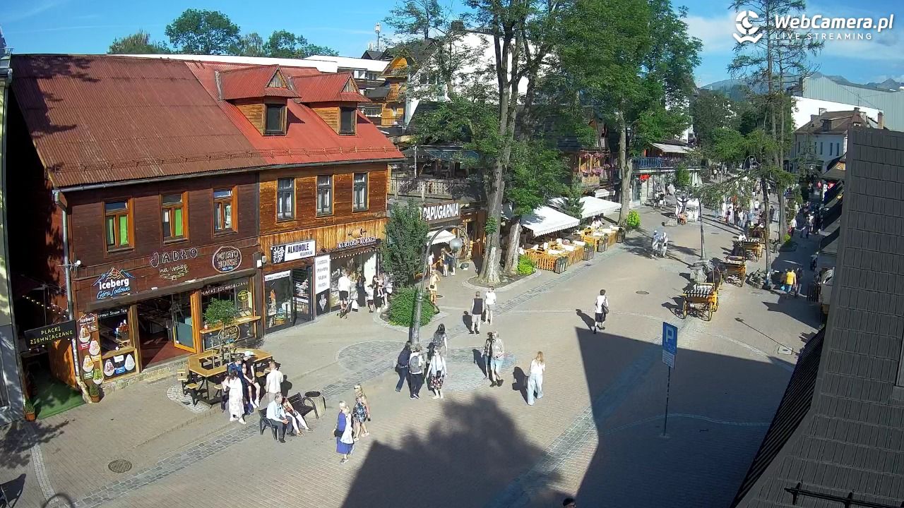 Krupówki Dolne - widok na deptak - 24 czerwiec 2026, 17:44