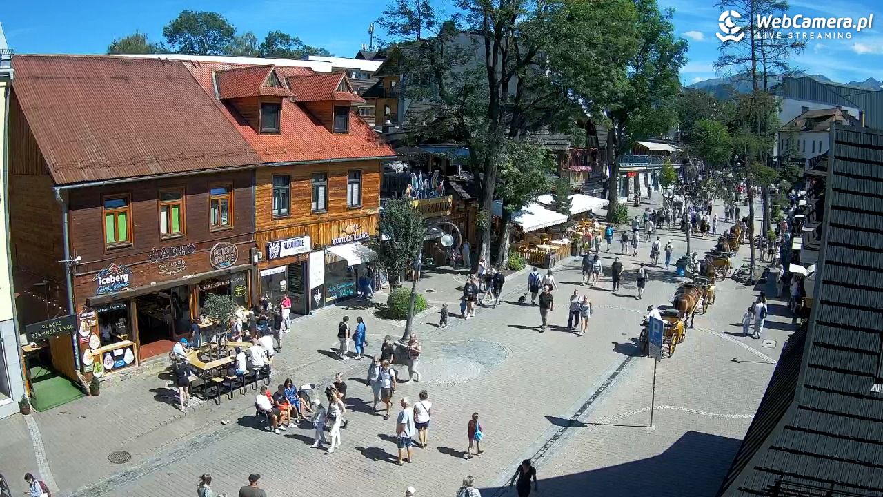 Krupówki Dolne - widok na deptak - 13 sierpień 2026, 14:16