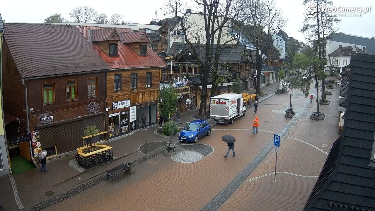 Krupówki Dolne - widok na deptak - 18 maj 2026, 08:42
