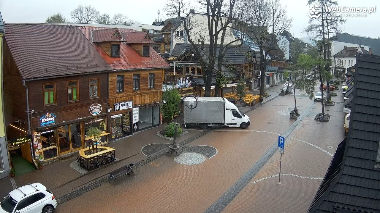 Krupówki Dolne - widok na deptak - 17 maj 2026, 09:38