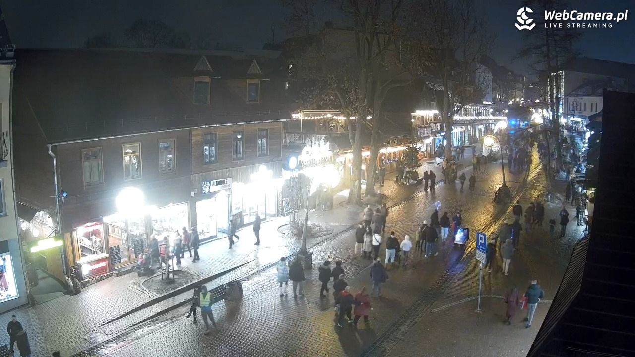 Krupówki Dolne - widok na deptak - 07 luty 2026, 17:47