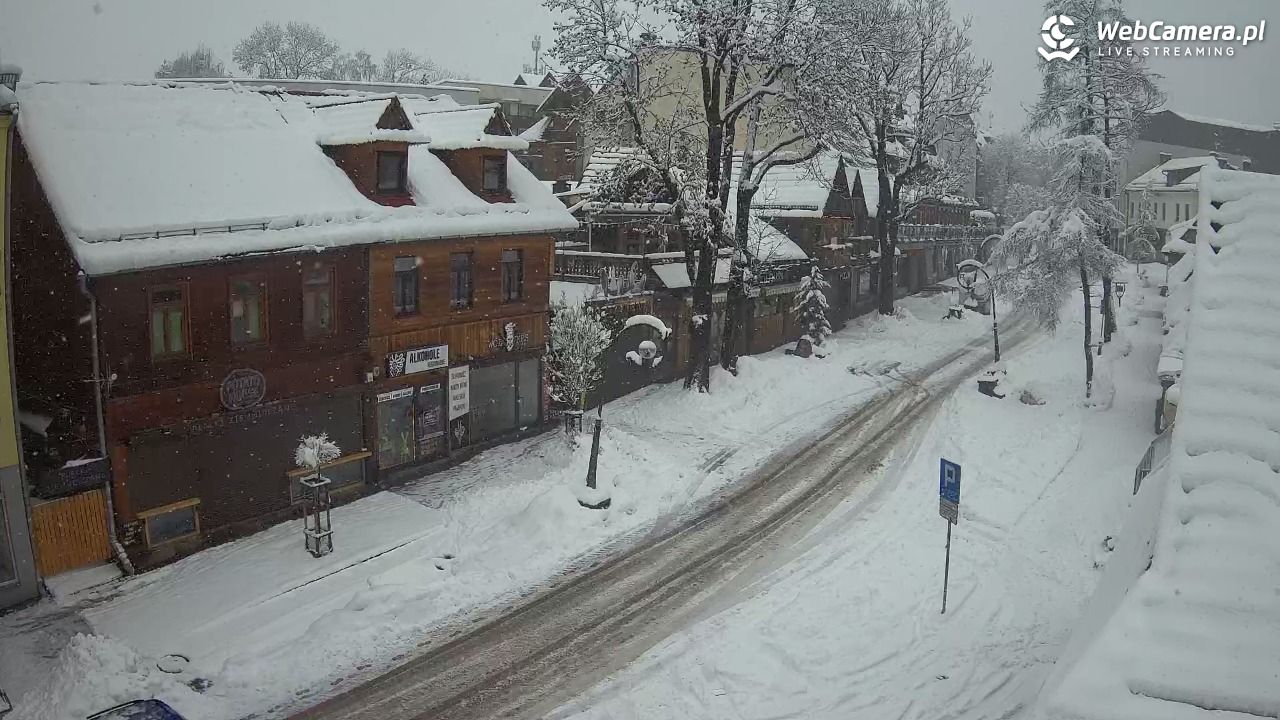 Krupówki Dolne - widok na deptak - 31 marzec 2026, 09:23