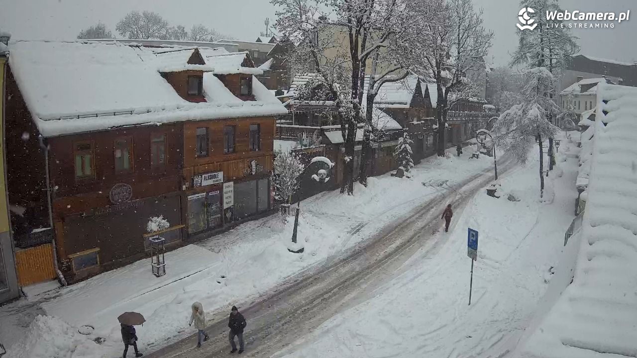 Krupówki Dolne - widok na deptak - 31 marzec 2026, 09:25