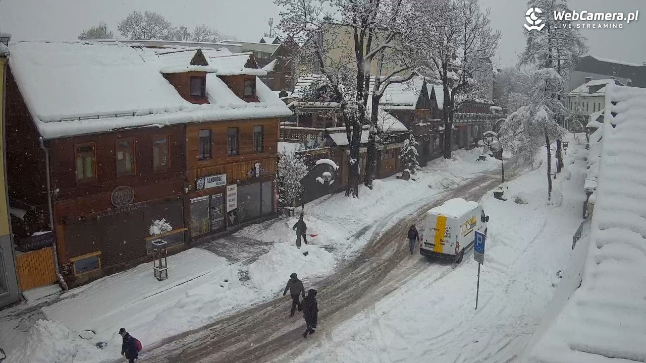 Krupówki Dolne - widok na deptak - 31 marzec 2026, 09:38