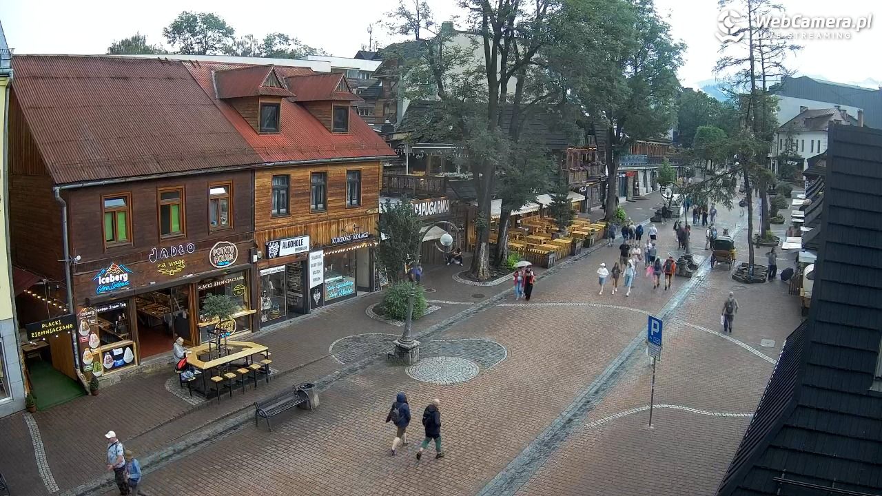 Krupówki Dolne - widok na deptak - 22 czerwiec 2026, 15:40