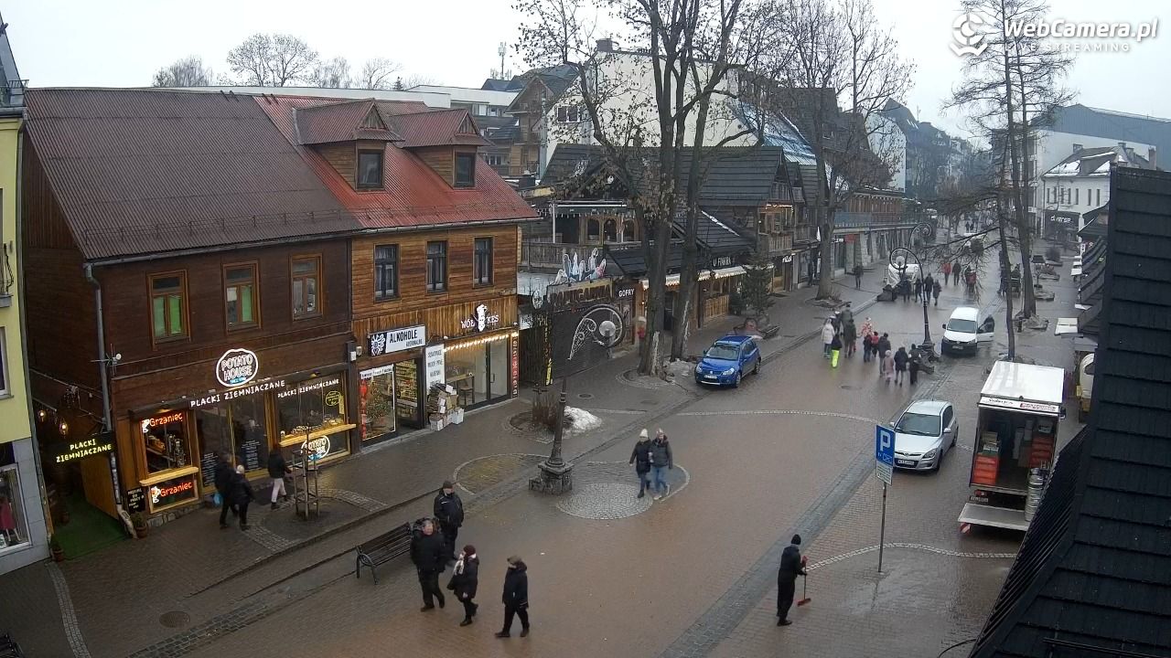 Krupówki Dolne - widok na deptak - 07 luty 2026, 09:39