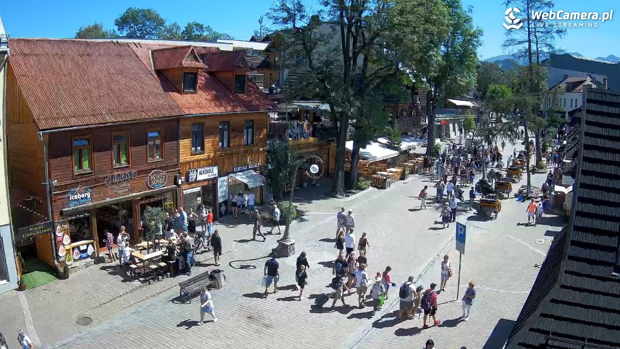 Krupówki Dolne - widok na deptak - 14 sierpień 2026, 12:40