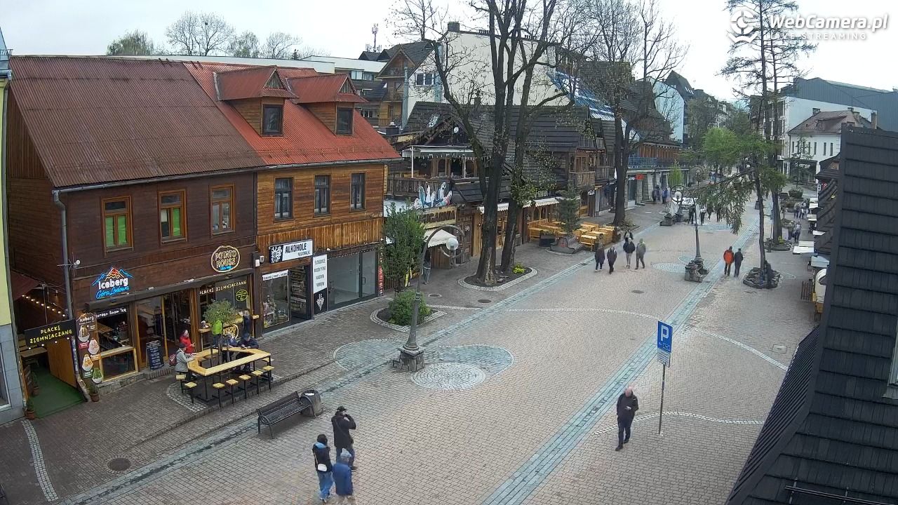 Krupówki Dolne - widok na deptak - 18 maj 2026, 12:53