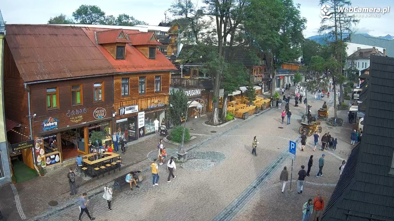 Krupówki Dolne - widok na deptak - 22 czerwiec 2026, 17:35