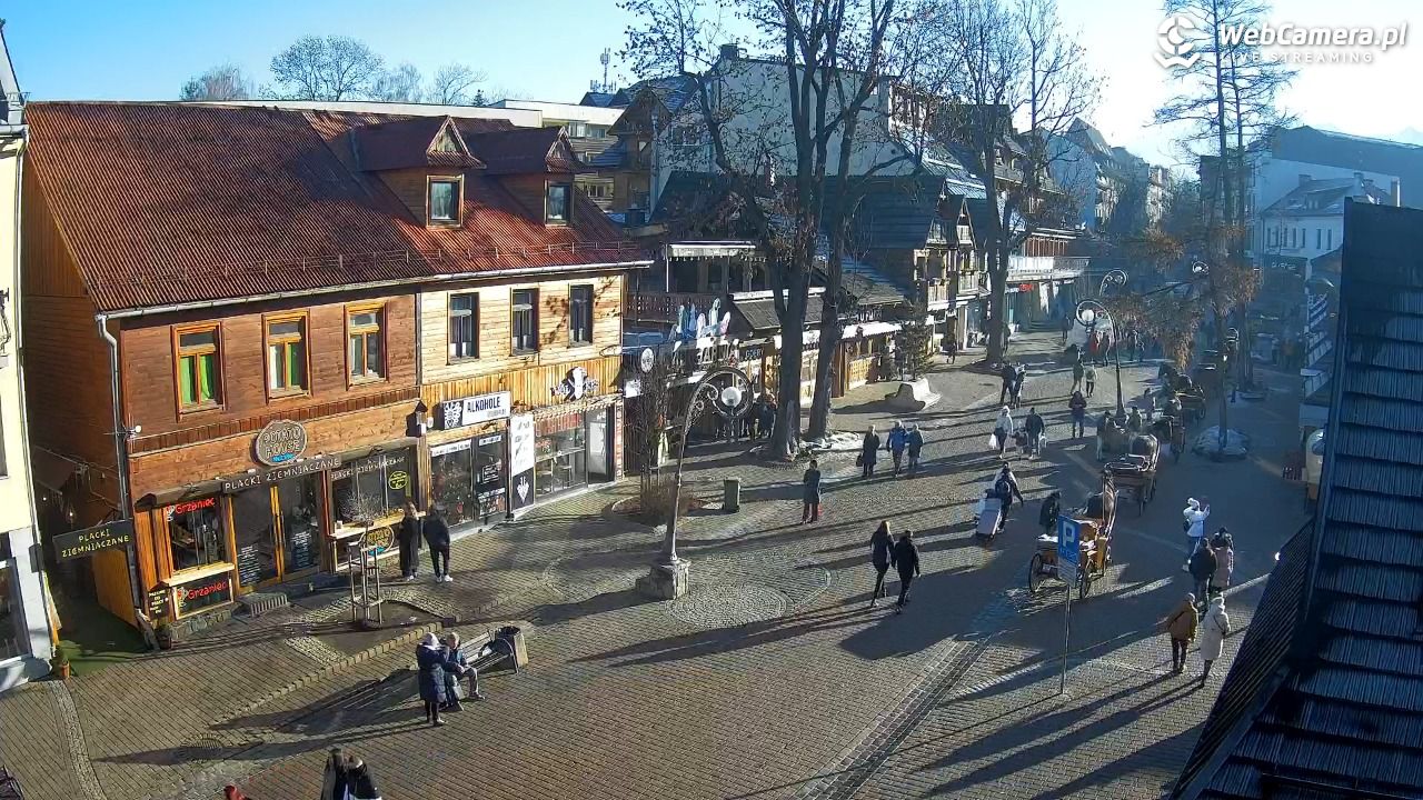 Krupówki Dolne - widok na deptak - 22 grudzień 2025, 10:37