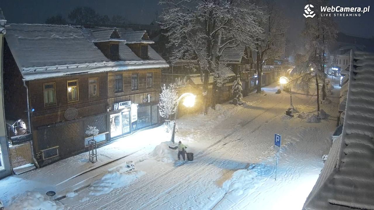 Krupówki Dolne - widok na deptak - 31 marzec 2026, 04:47