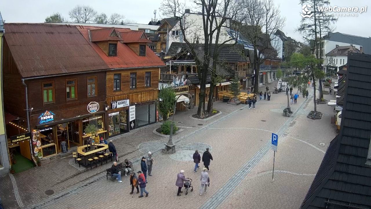 Krupówki Dolne - widok na deptak - 18 maj 2026, 13:25