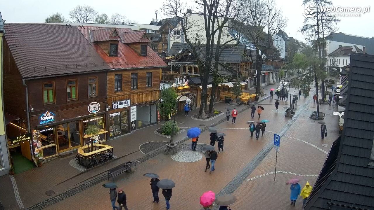 Krupówki Dolne - widok na deptak - 17 maj 2026, 11:07