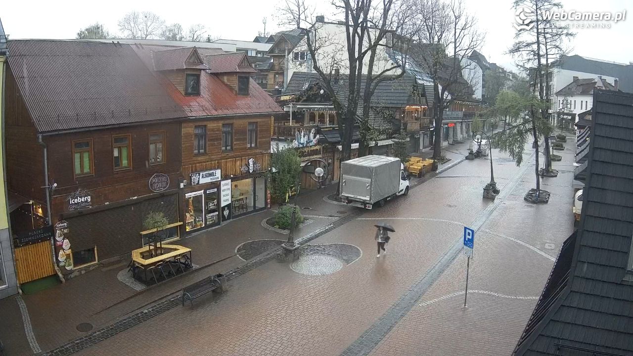 Krupówki Dolne - widok na deptak - 17 maj 2026, 06:53