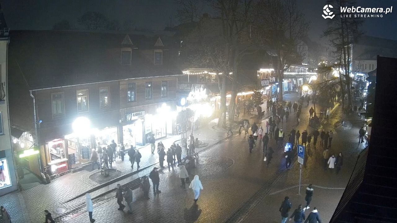 Krupówki Dolne - widok na deptak - 07 luty 2026, 19:25