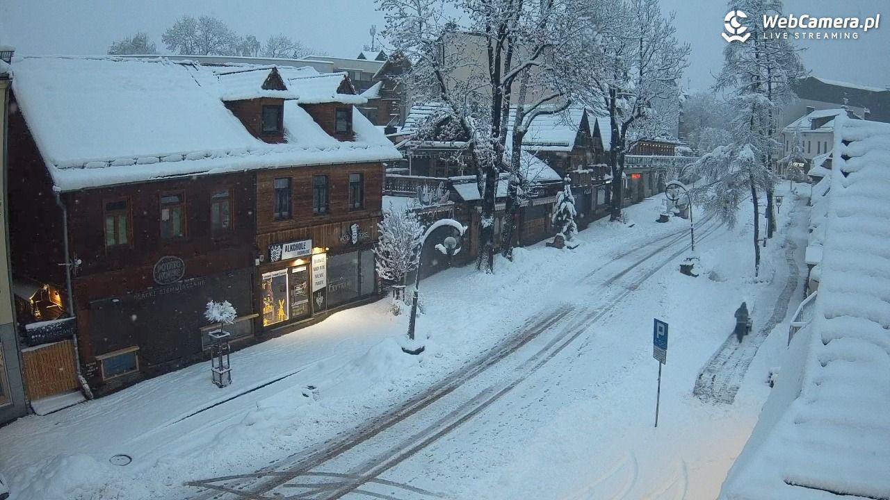 Krupówki Dolne - widok na deptak - 31 marzec 2026, 06:35