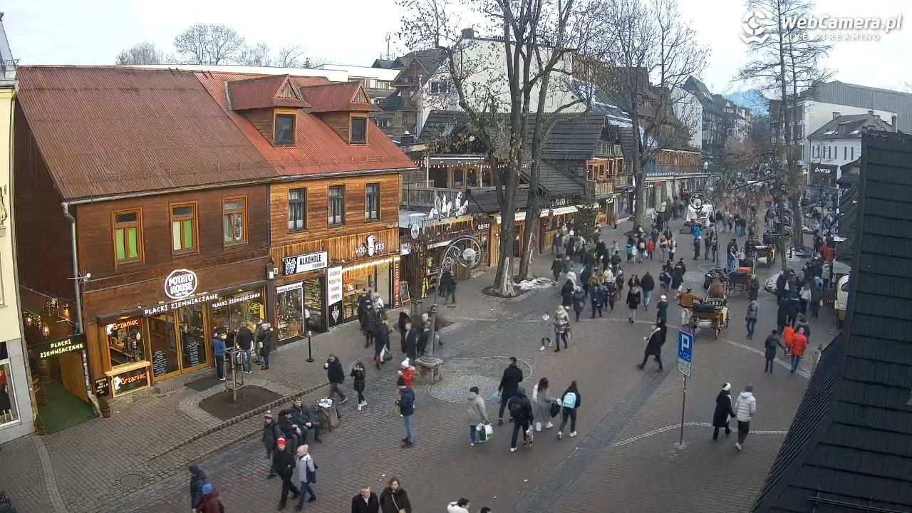 Krupówki Dolne - widok na deptak - 21 grudzień 2025, 15:02