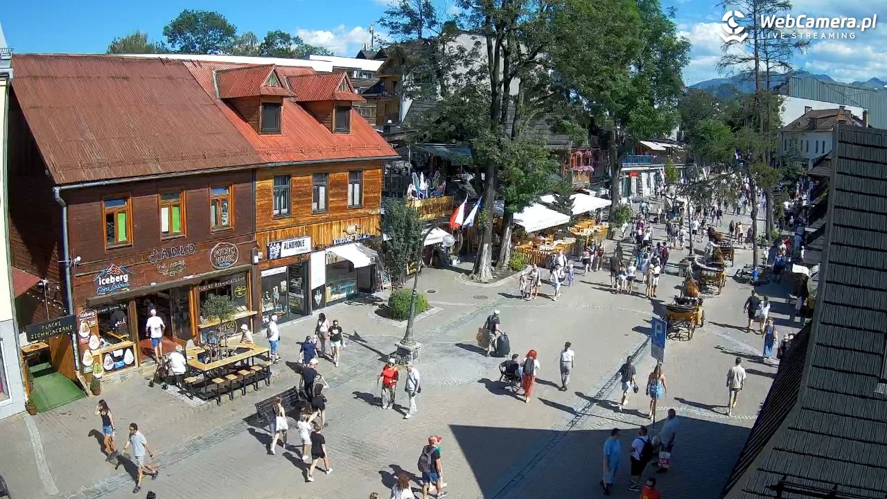 Krupówki Dolne - widok na deptak - 15 sierpień 2026, 15:19