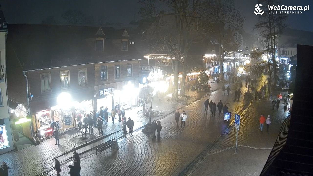 Krupówki Dolne - widok na deptak - 07 luty 2026, 19:59