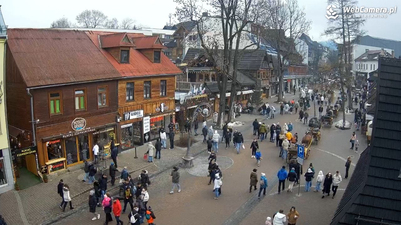 Krupówki Dolne - widok na deptak - 21 grudzień 2025, 12:03