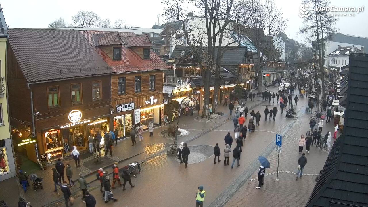 Krupówki Dolne - widok na deptak - 07 luty 2026, 15:24