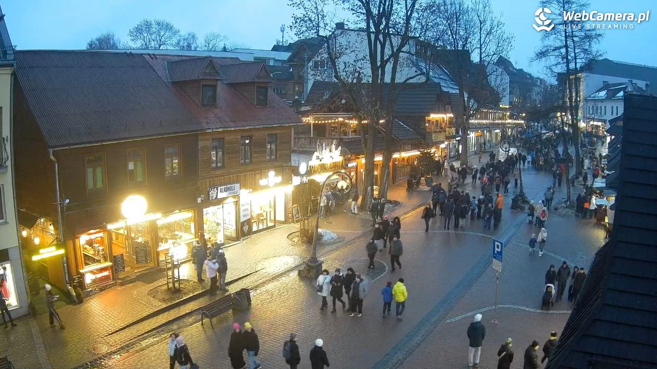 Krupówki Dolne - widok na deptak - 07 luty 2026, 16:45