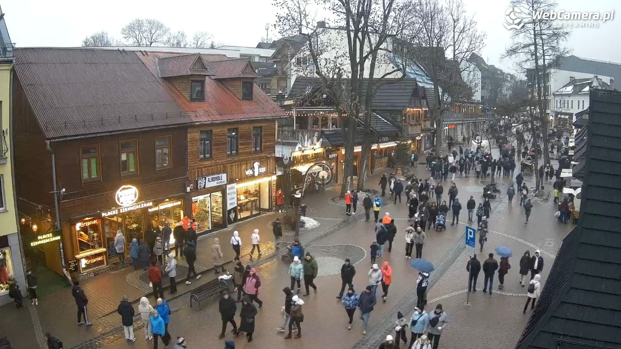 Krupówki Dolne - widok na deptak - 07 luty 2026, 15:28