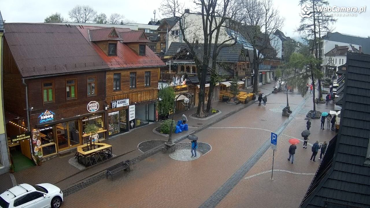 Krupówki Dolne - widok na deptak - 17 maj 2026, 11:26
