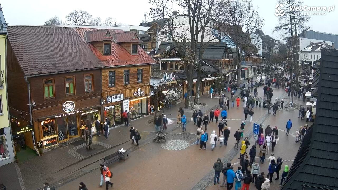 Krupówki Dolne - widok na deptak - 07 luty 2026, 14:01