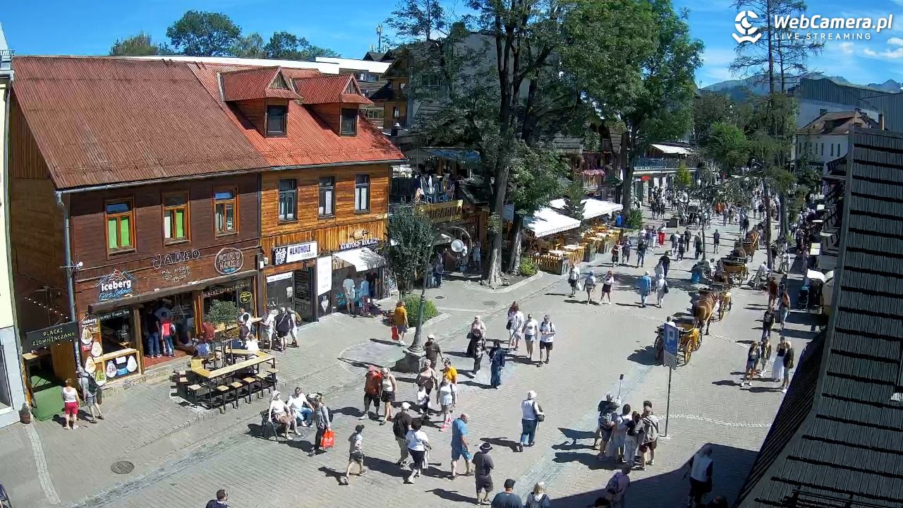 Krupówki Dolne - widok na deptak - 13 sierpień 2026, 14:05