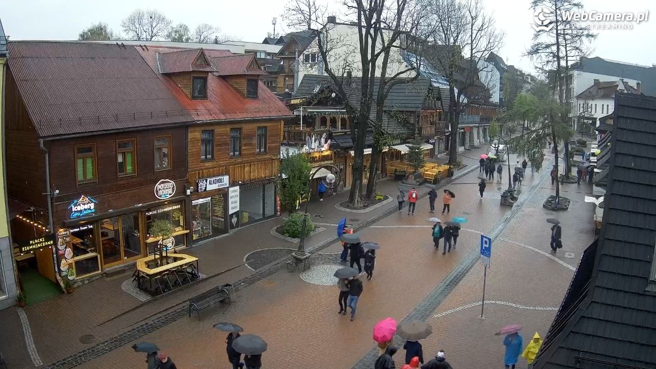 Krupówki Dolne - widok na deptak - 17 maj 2026, 11:07