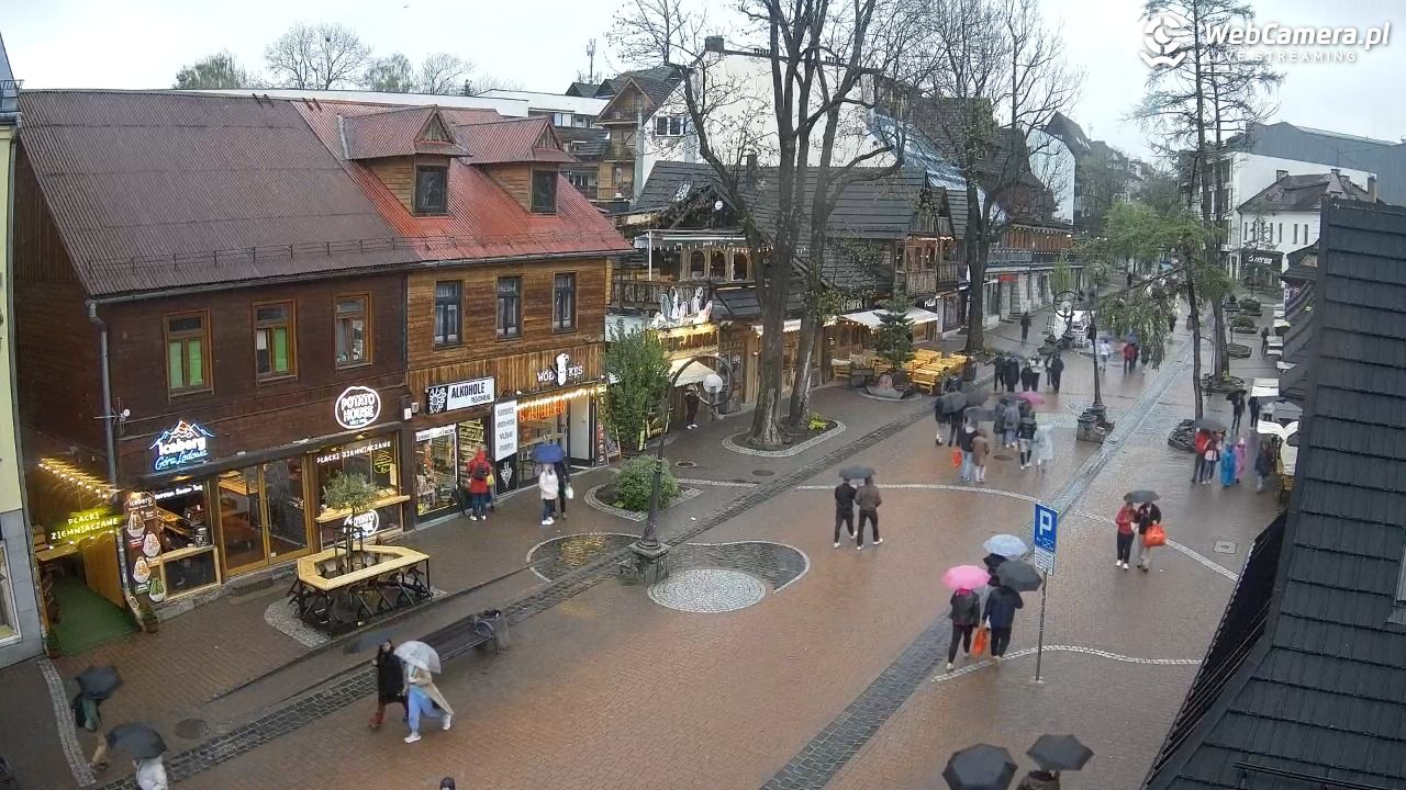 Krupówki Dolne - widok na deptak - 16 maj 2026, 17:26