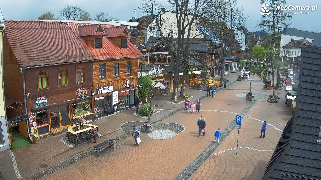 Krupówki Dolne - widok na deptak - 15 maj 2026, 13:09