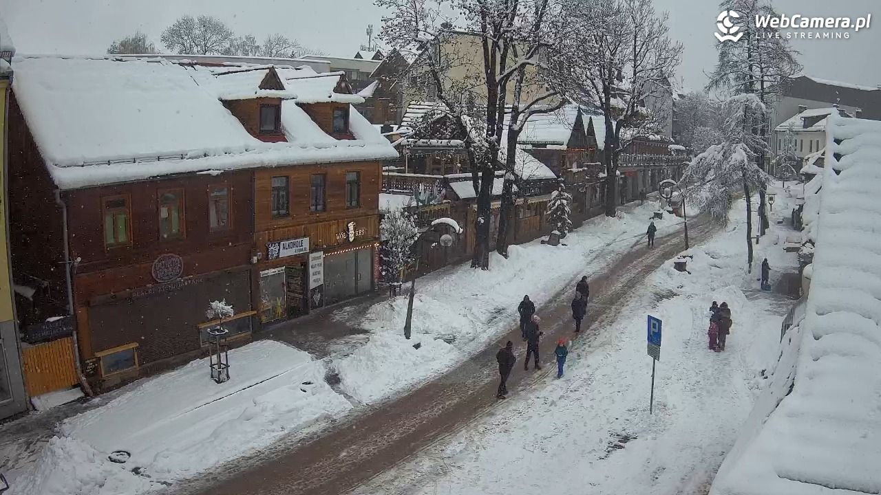 Krupówki Dolne - widok na deptak - 31 marzec 2026, 11:33