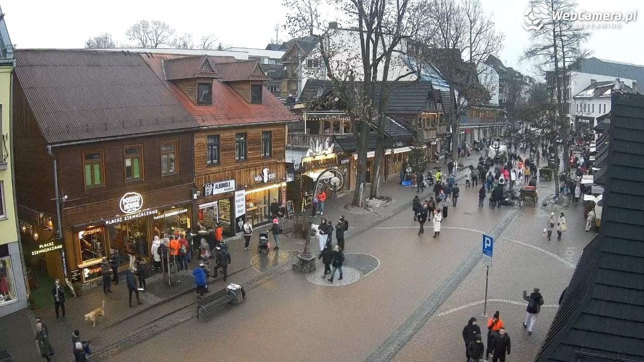 Krupówki Dolne - widok na deptak - 07 luty 2026, 14:40