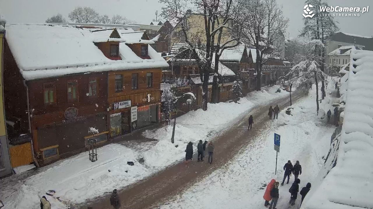 Krupówki Dolne - widok na deptak - 31 marzec 2026, 13:25