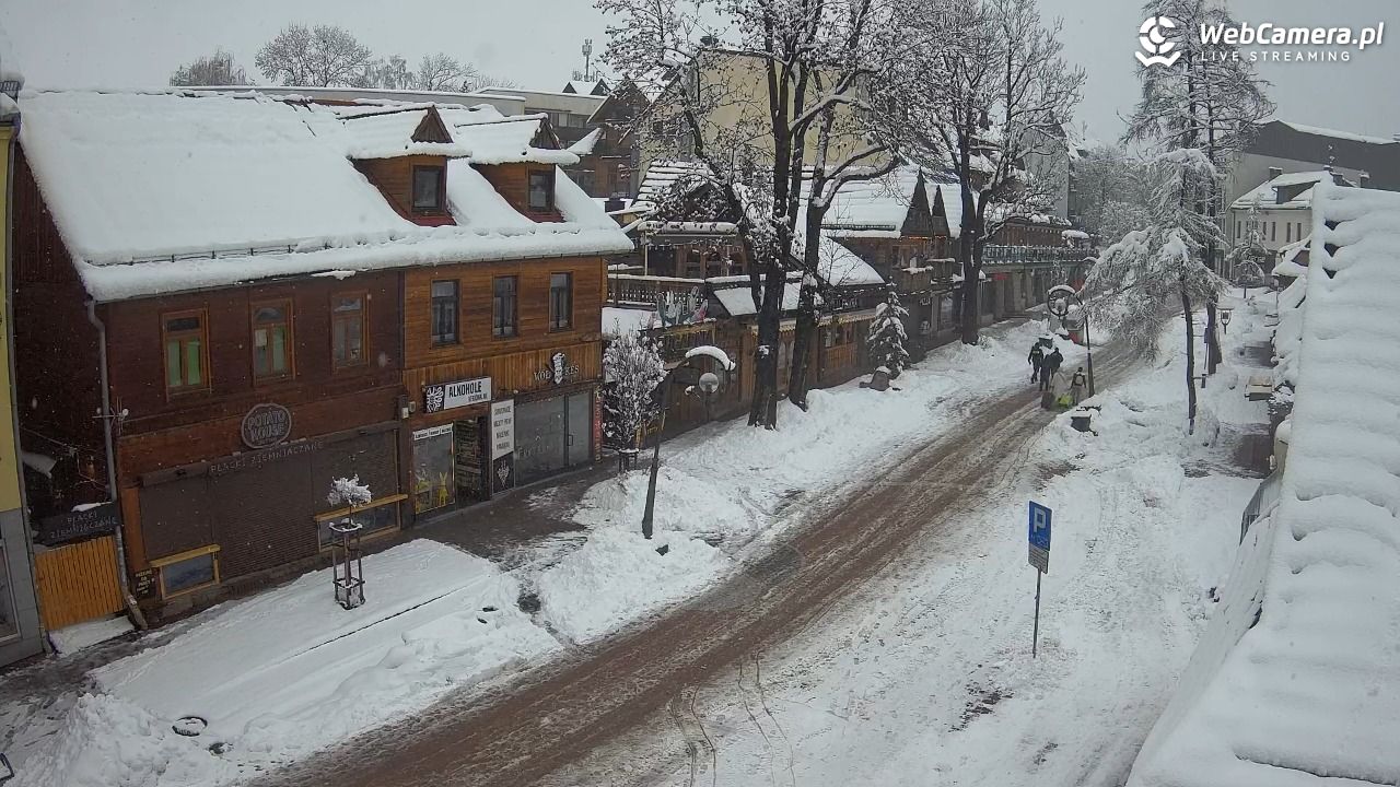 Krupówki Dolne - widok na deptak - 31 marzec 2026, 11:04
