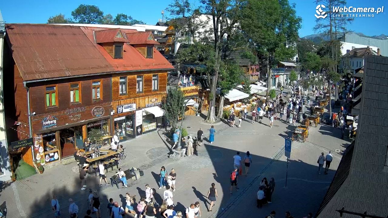Krupówki Dolne - widok na deptak - 14 sierpień 2026, 17:04